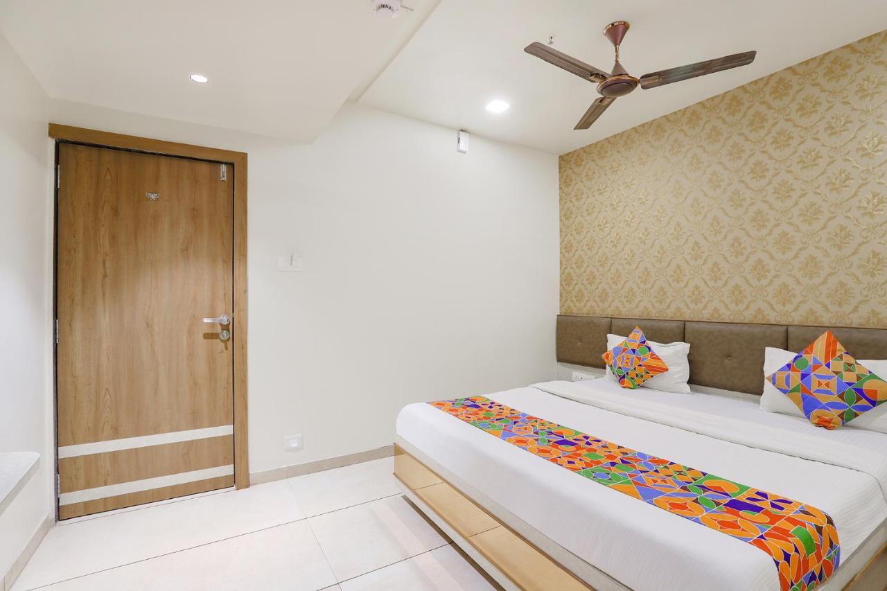 Fabhotel Bharosa Inn Ahmedabad Ngoại thất bức ảnh