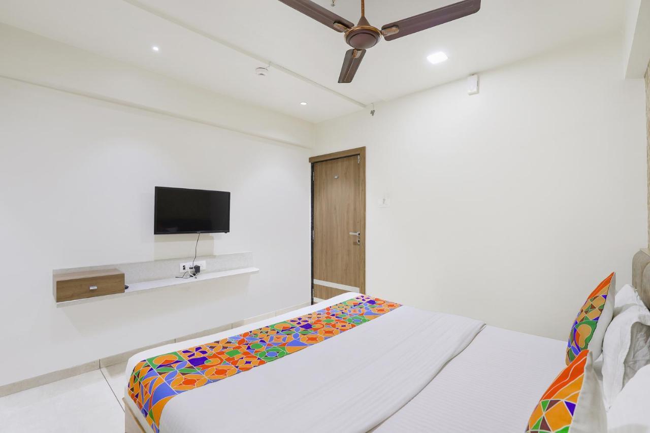 Fabhotel Bharosa Inn Ahmedabad Ngoại thất bức ảnh