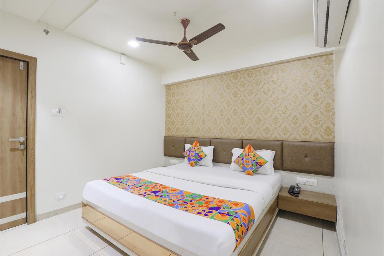 Fabhotel Bharosa Inn Ahmedabad Ngoại thất bức ảnh