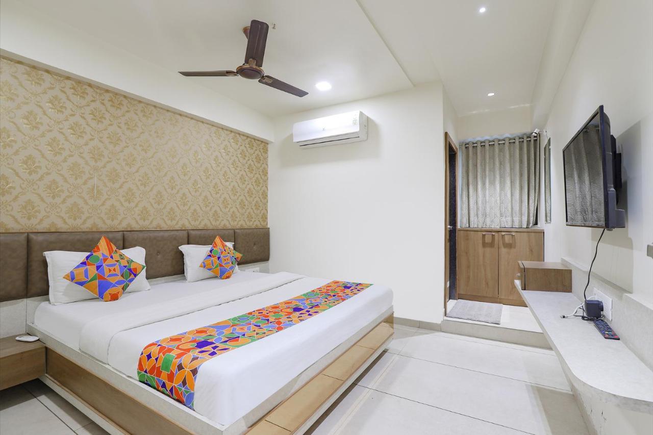 Fabhotel Bharosa Inn Ahmedabad Ngoại thất bức ảnh