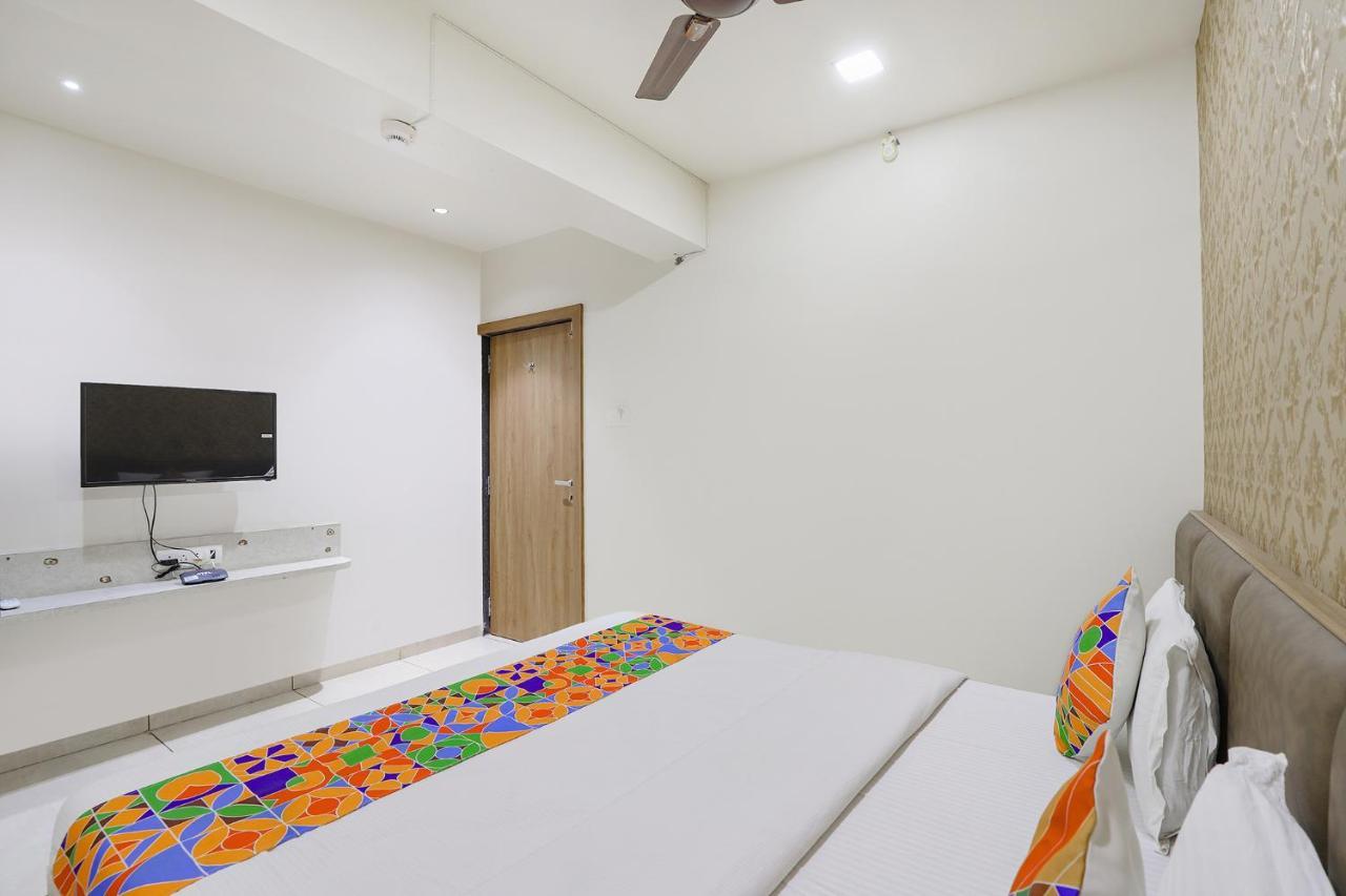 Fabhotel Bharosa Inn Ahmedabad Ngoại thất bức ảnh